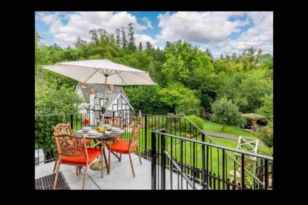 Tank Barn At Brook House, Nestled In The Welsh Hills, A Delightful Retreat Villa Welshpool Ngoại thất bức ảnh